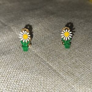 Daisy Flower Earrings with Green Stems